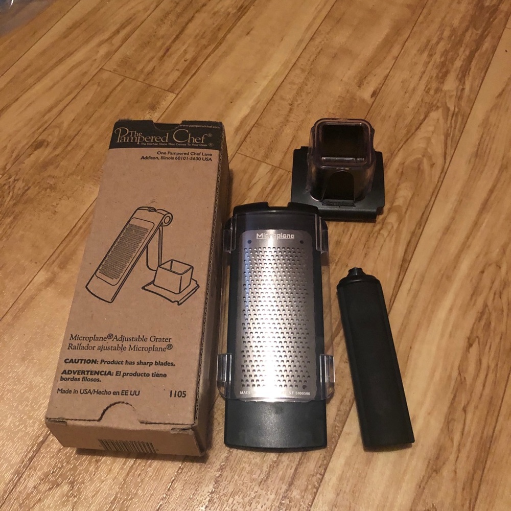 Pampered Chef Microplane Adjustable Grater